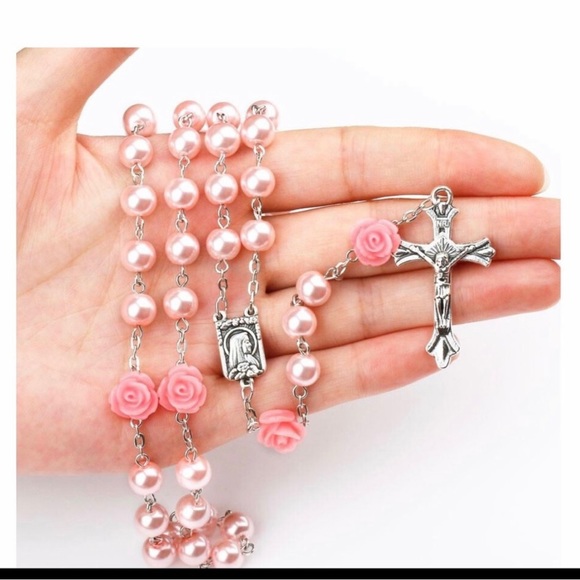 Jewelry - Gorgeous Rose Lourdes Rosary